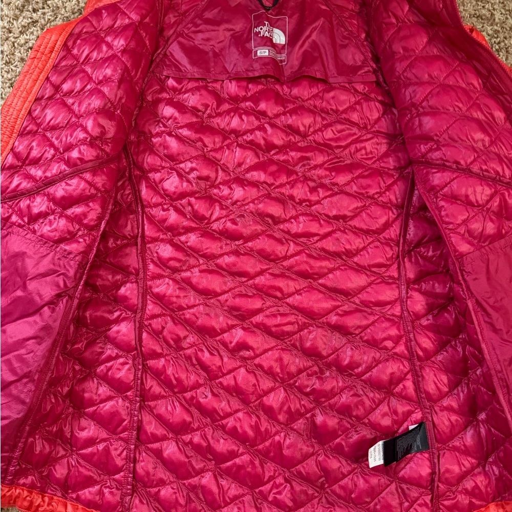 The North Face Thermoball Jacket size Small - Picture 3 of 6